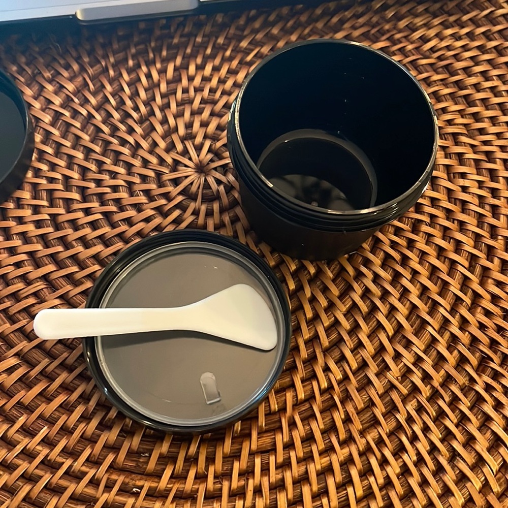New Leakproof Travel Containers